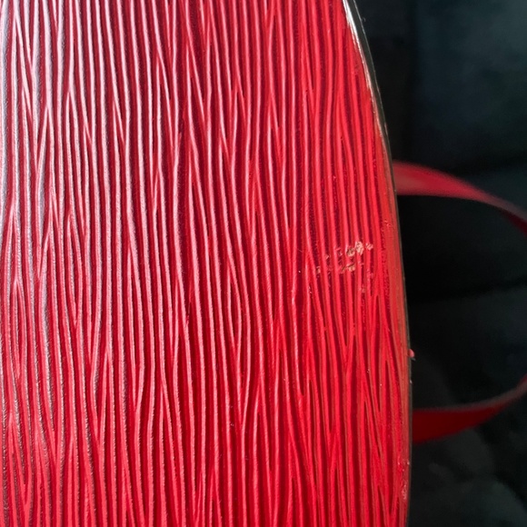 LOUIS VUITTON - SAINT JACQUES - RED PURSE - Picture 3 of 16